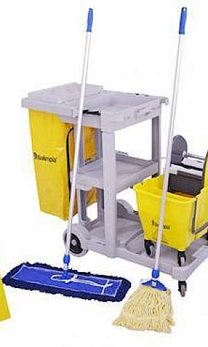 Equipamento para limpeza de piso Equipamento para limpeza de piso
